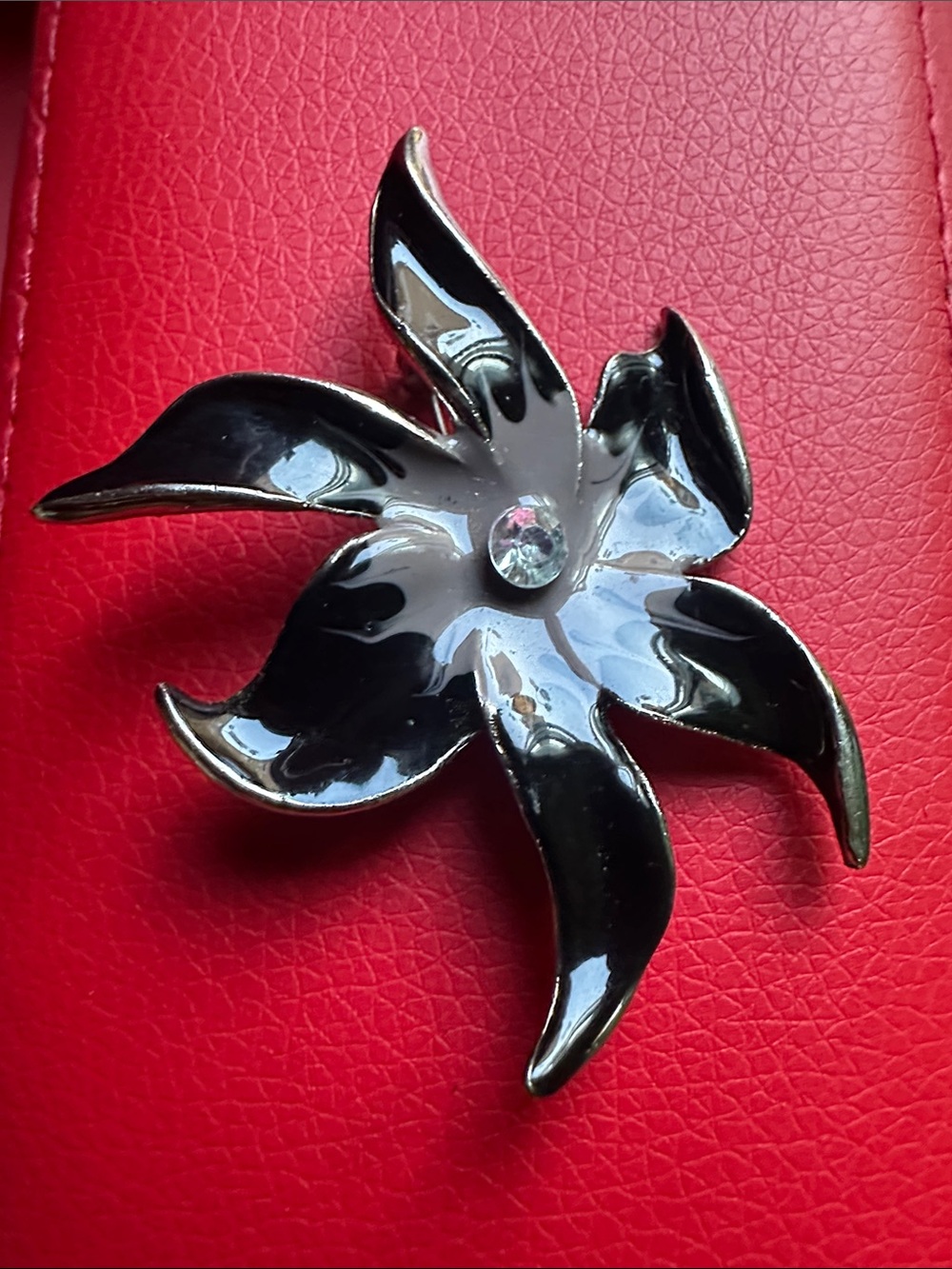 Black and Light Mauve Enamel top Floral Brooch with Rhinestone Center